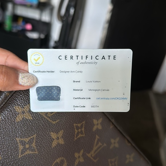 Louis Vuitton Toiletry 23 - Picture 3 of 6